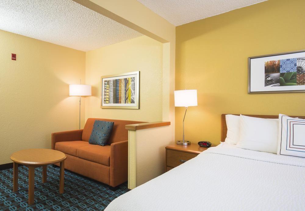 Baymont By Wyndham Tulsa Hotel Exterior photo