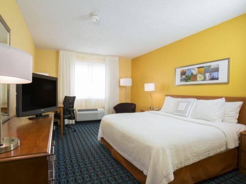 Baymont By Wyndham Tulsa Hotel Exterior photo