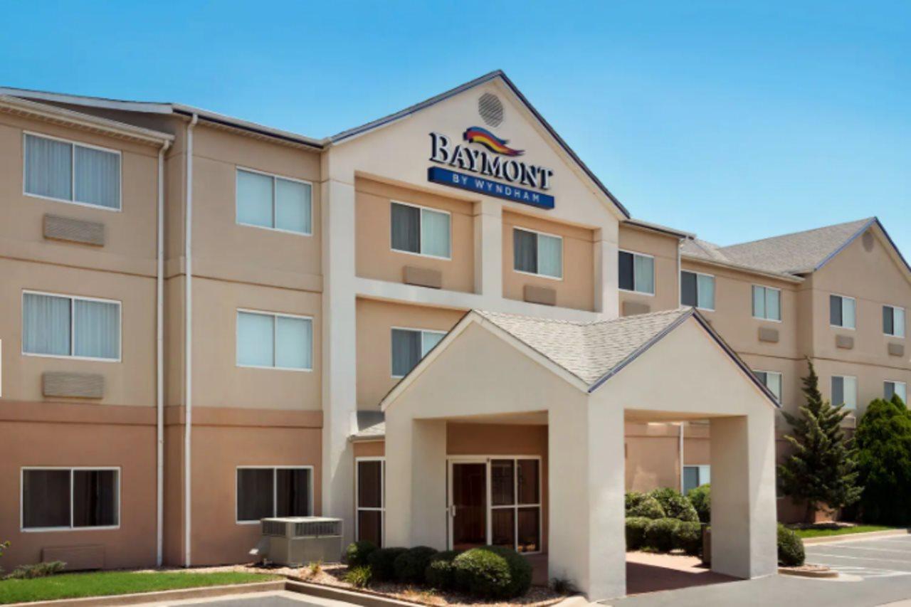 Baymont By Wyndham Tulsa Hotel Exterior photo