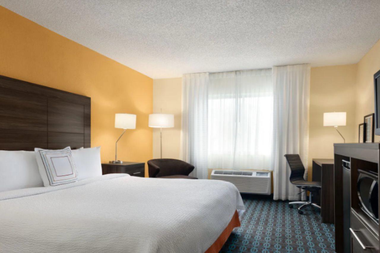 Baymont By Wyndham Tulsa Hotel Exterior photo